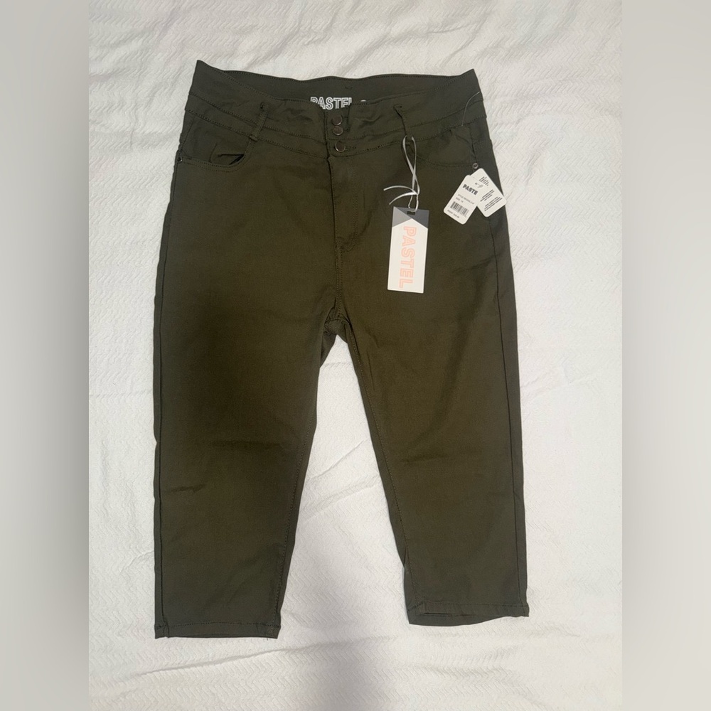NWT Pastels Olive Green Casual Pants SIZE 18